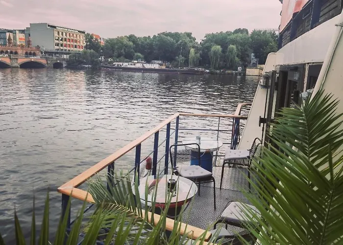 Shipotel-Berlin Gmbh, Shipotel Eastern & Shipotel Western